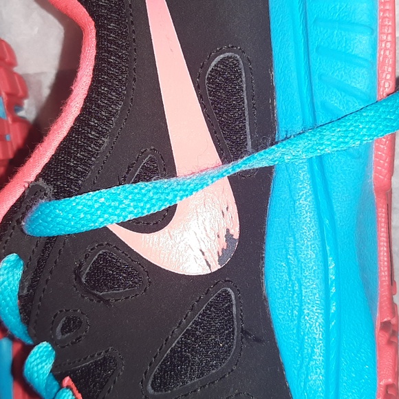 Nike Sneakers Women size 8. - Picture 7 of 8